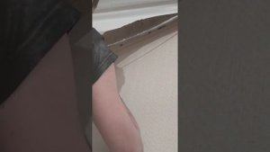 Как залотать дырку в натяжном потолке