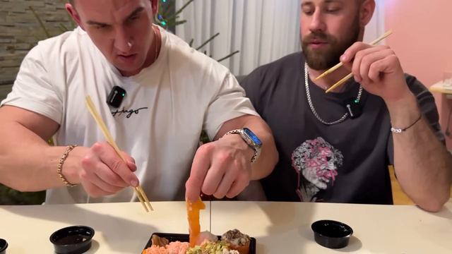САМЫЕ БОЛЬШИЕ РОЛЛЫ в Москве. SPACE SUSHI. Мукбанг. Суши. Обзор ресторана. Паназиатская кухня