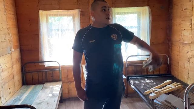 Кухонный гарнитур и линолиум уже готовы смотреть онлайн