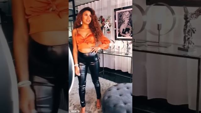 how to look chic in faux leather leggings/latex leggings Lookbook смотреть онлайн