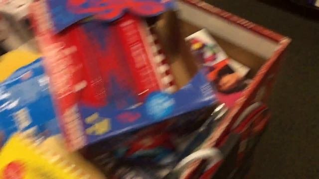 США ??  ? внутри книжного магазина  Самый известный  книжный американский магазин Барнс и Нобель