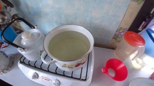 ФАНТАСТИЧЕСКИЙ рецепт заготовки на зиму огурцов корнишонов и помидорок черри. Просто и вкусно.