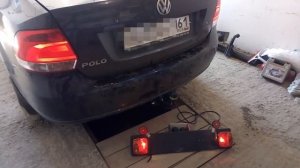 Установка фаркопа на Volkswagen Polo 2010-... в FARKOP161 (производства Leader-Plus).