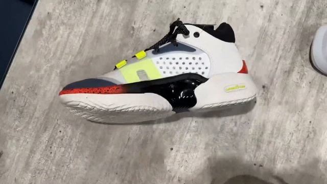 SKECHERS SKX RESAGRIP | Detailed and Up Close | On-Hand Look смотреть онлайн