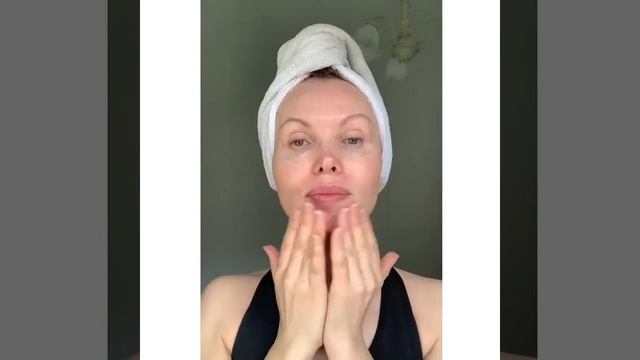 Уходовая процедура "Как в салоне" в домашних условиях с Дарьей Лозовской смотреть онлайн