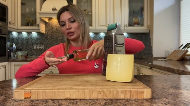 ЛАЙФХАК. Натираем сыр. смотреть онлайн