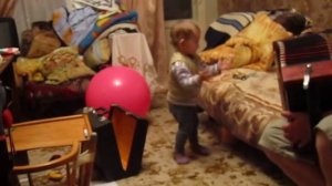 Артём зажигает под гармошку  2