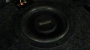 Сабвуфер в штатное место Nissan X-TRAIL