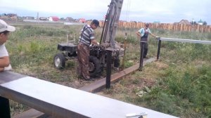 Монтаж  винтовой сваи с швеллером 3