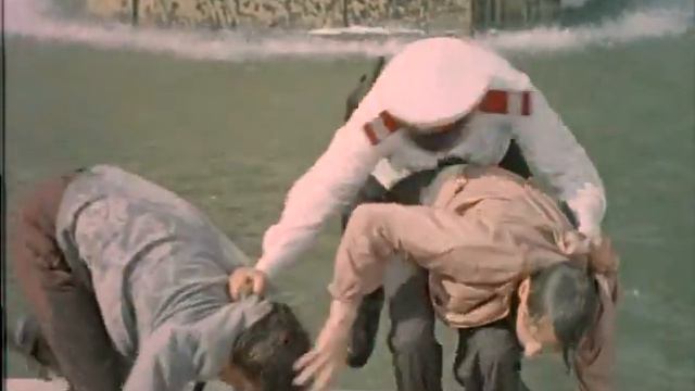 Улица полна неожиданностей смотреть онлайн