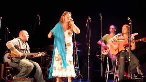 Ирина Сурина - В горнице моей светло