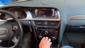 Audi A4 B8 - большой встроенный монитор+доп мультимедиа+камера