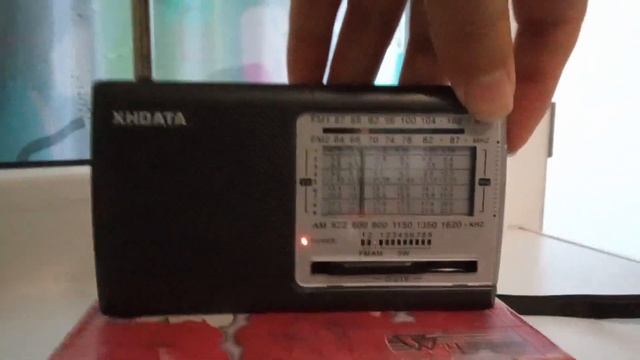 Китайский радиоприемник XHDATA D-219 смотреть онлайн