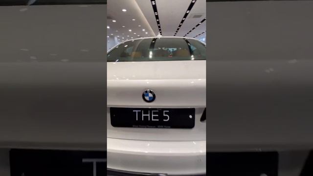 BMW THE 5 Series 520i 2022 white Suit | 4K Walkaround ~