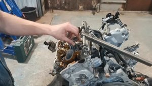 Как поменять маслосъемные колпачки на subaru.