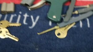 ЗАЧЕМ КИТАЙЦЫ ПОДДЕЛЫВАЮТ КИТАЙСКИЕ ИНСТРУМЕНТЫ??? НАКИПЕЛО!))