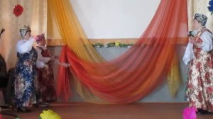 танец бабушек