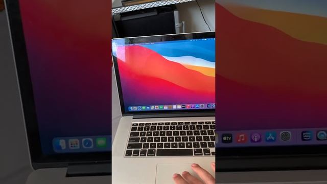 MacBook Pro Retina 15 8gb RAM 256 Ssd late 2013