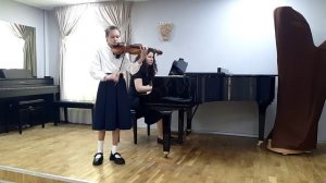 Й. Иоахим «Школа» этюд 28
Ш. Берио концерт 9