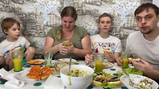 СУПЕР МУКБАНГ/ решили опять отметить Димин День Рождения ? 35 лет-УРА ?#семьятарлавиных #мукбанг