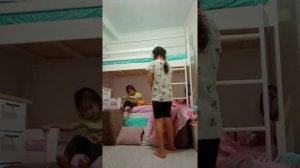 Домик из подушек и одеял