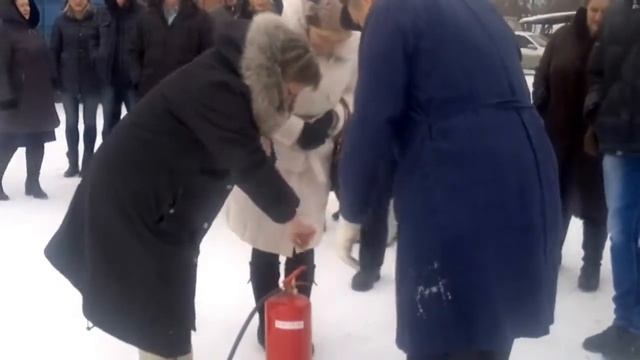 КАК ТУШИТЬ ПОЖАР смотреть онлайн