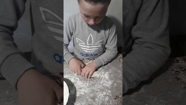 Мне 8 лет и мне нравятся готовить! смотреть онлайн