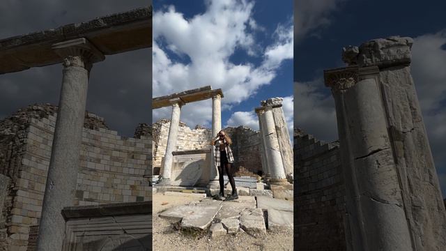 En iyi gün ‼️ EPHESUS ANTIK SELÇUK KUŞADASI ❣️Yabancı Türkiye 🇹🇷 Abone ol Türkiye'de yabancı! 🇹🇷🥰