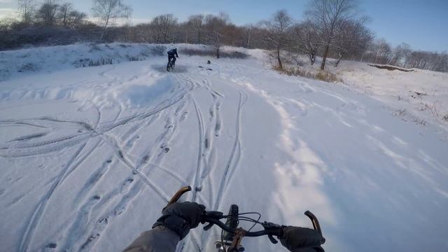 дрифт на велосипеде, зимой по льду, выпуск 1. 2016 HD качество.