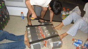 Плот из пластиковых бутылок