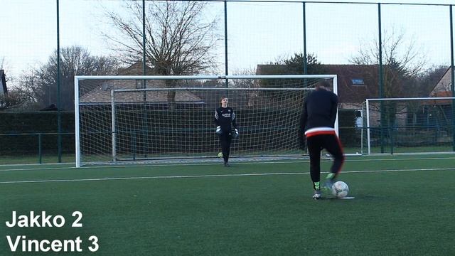 FOOTBALL CHALLENGES | JAKKO vs VINCENT смотреть онлайн