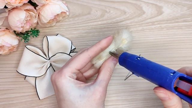 DIY / МК "стильные бантики с меховым декором, для праздника и для школьных будней")??