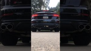 Audi SQ8 exhaust sounds