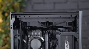 Oh so classy - Fractal Era ITX Case Review!