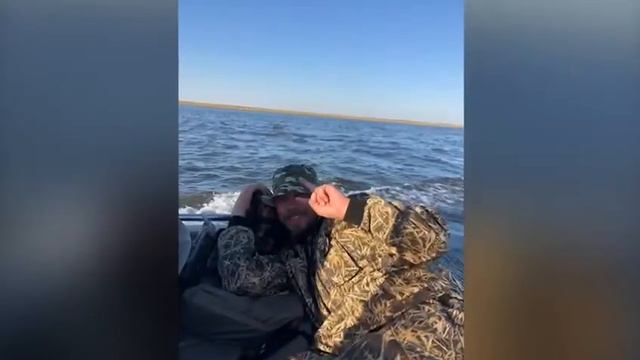 Рыбалка в Астраханской области. Судак, жерех, щука. Осень 2018г. смотреть онлайн