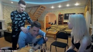 MellStroy ? ВЛАД ЦЕЛУЕТСЯ С ДЕВУШКОЙ РЕКЛАМА БЕЛЬЯ ? Мелстрой нарезки со стрима