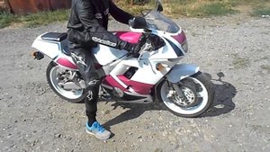 Yamaha fzr 250 без глушителя