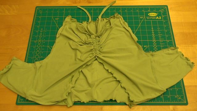 DIY summer trendy crop tops *EXTRA CUTE* | lettuce hem ruched top & puff sleeve bustier top✨