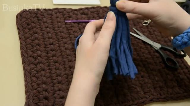 Кисточка из т-пряжи. Два способа. смотреть онлайн