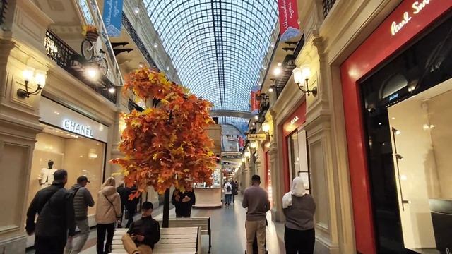 Гуляем по самому центру .Зарядье, Красная площадь.1часть смотреть онлайн