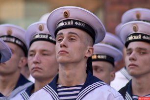 Как проводят день ВМФ в Казани