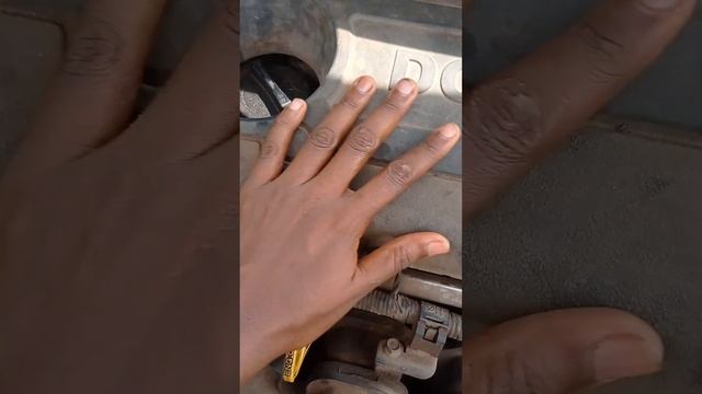 Kia Sportage valve cover gasket change.