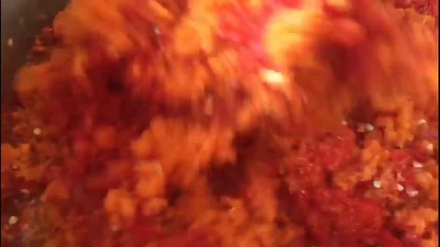 АДЖИКА, САМЫЙ ВКУСНЫЙ СПОСОБ ПРИГОТОВЛЕНИЯ. ПРОВЕРЕННЫЙ ГОДАМИ смотреть онлайн