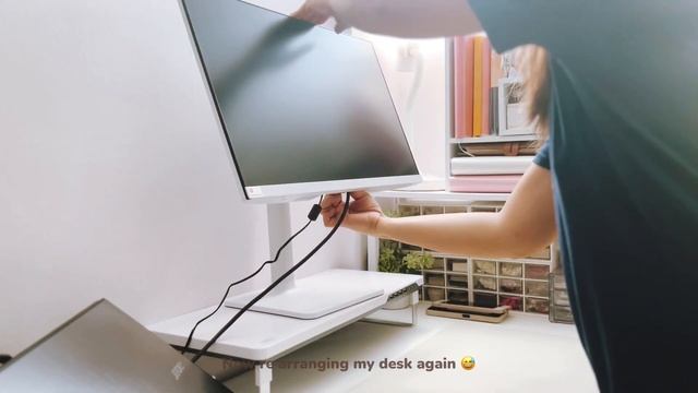 Unboxing: MSI MD241 PW White Monitor, Mechanical Keyboard, Mouse & Chair | Desk Makeover смотреть онлайн