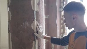 Как штукатурить колонны по радиусу.