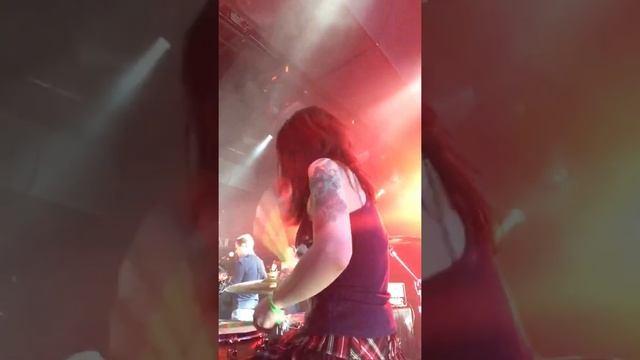 КРАСНАЯ ПЛЕСЕНЬ - ЮЛИАНА НЕСТЕРОВА - DRUMS - СЕКТОР ГАЗА - ПОПЕЦ смотреть онлайн