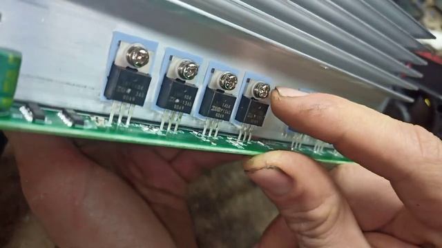 novopal RockSine RS1500 PURE SINEINVERTER інвертор на 12В смотреть онлайн