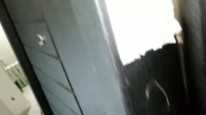 Входная дверь ,кривые стены,решил проблему. Установка .