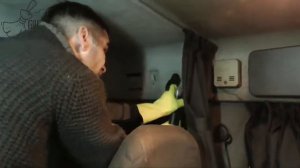 Чистка кабины грузовика