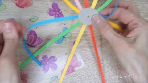Разноцветная вертушка #домалучше #поделкиизбумаги #своимируками
